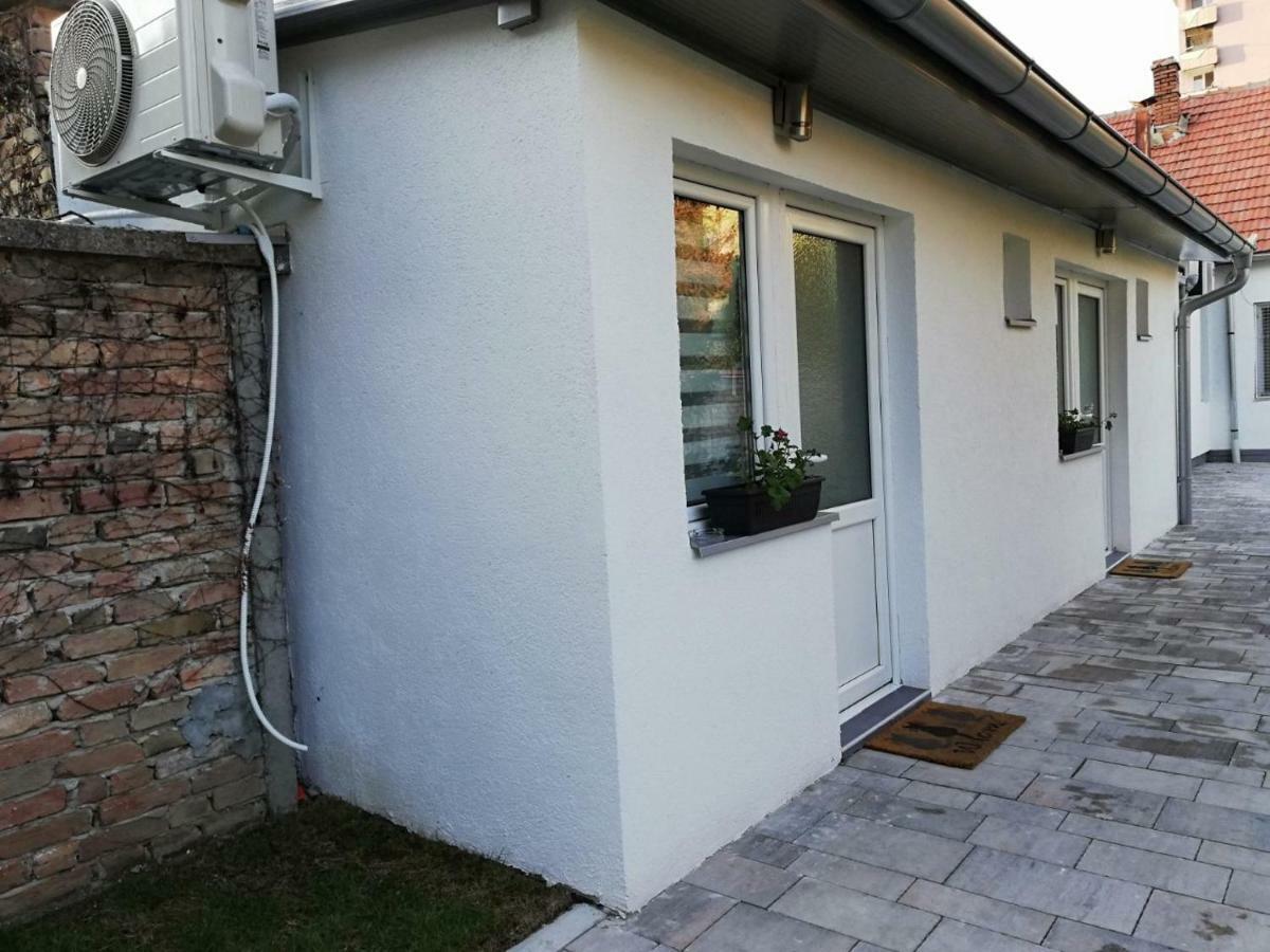 Rooms Jelena Zrenjanin Exterior foto