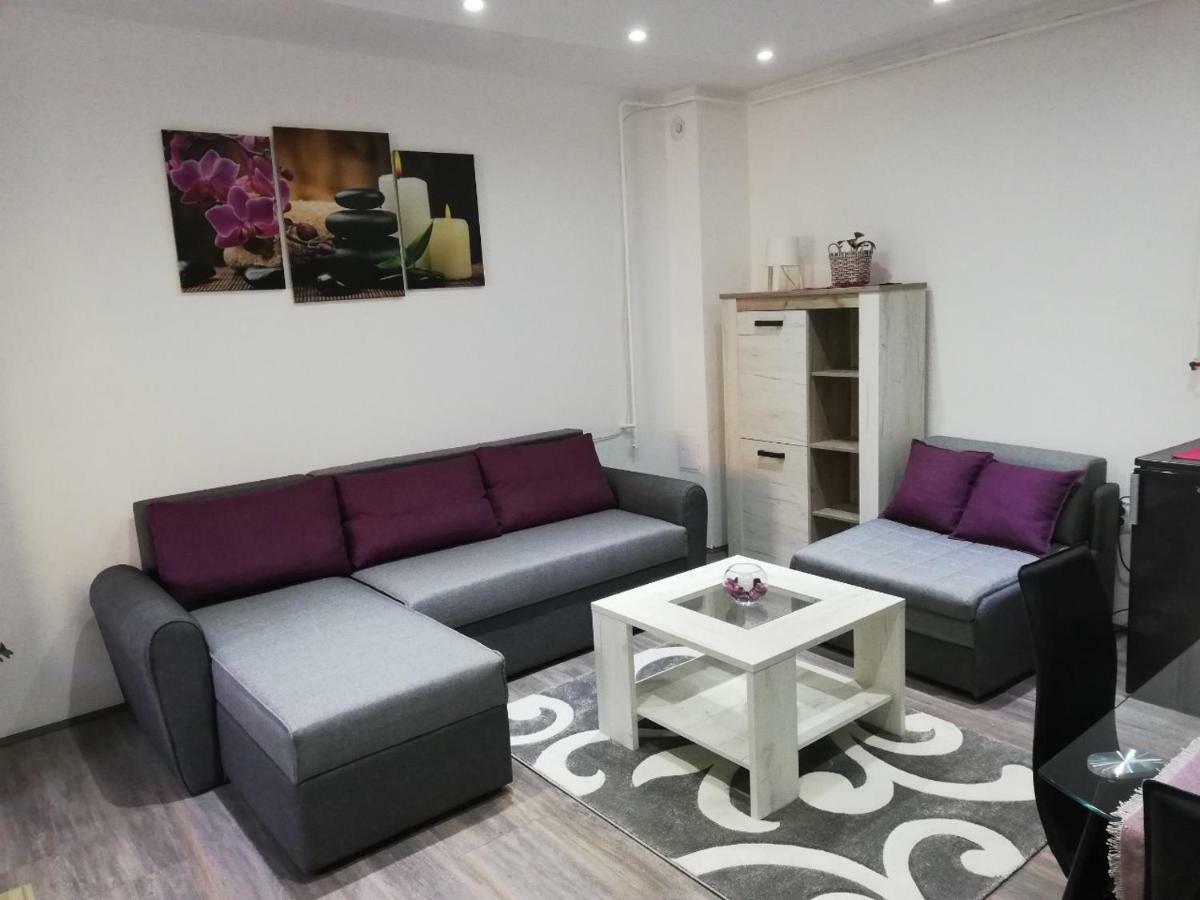 Rooms Jelena Zrenjanin Exterior foto
